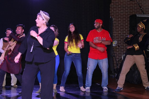 6- Line dance.jpg