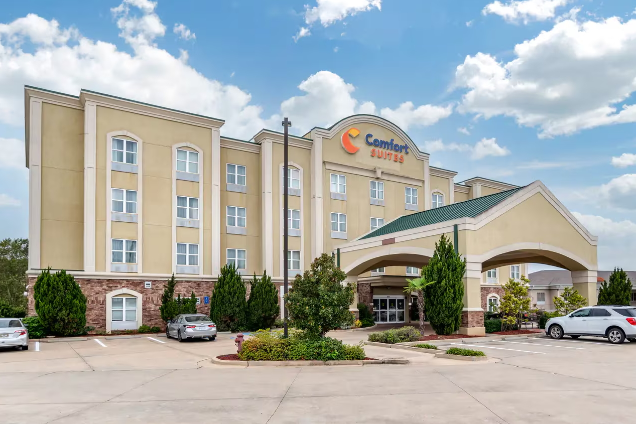 COMFORT SUITES